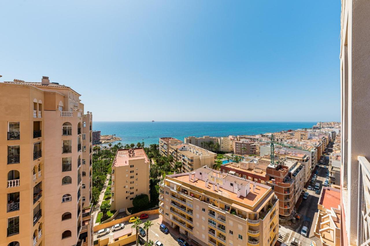 Apartamento Seaview Deluxe Torrevieja Buitenkant foto